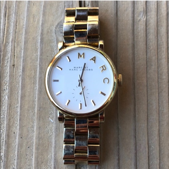 Marc by Marc Jacobs Gold Signature Watch! - Picture 9 of 10